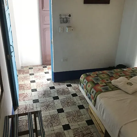 Hostal Casa 1811 *