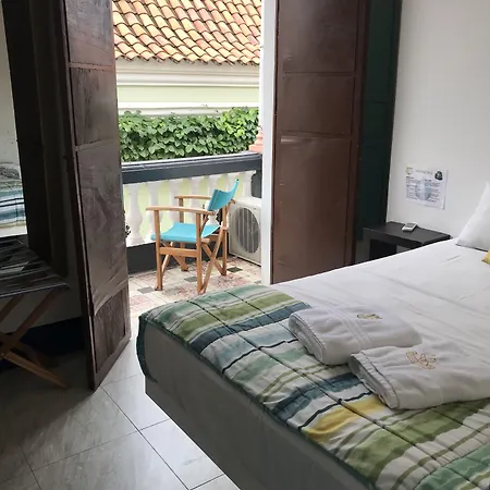 Casa 1811 Hostal *