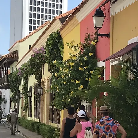 Casa 1811 Hostal