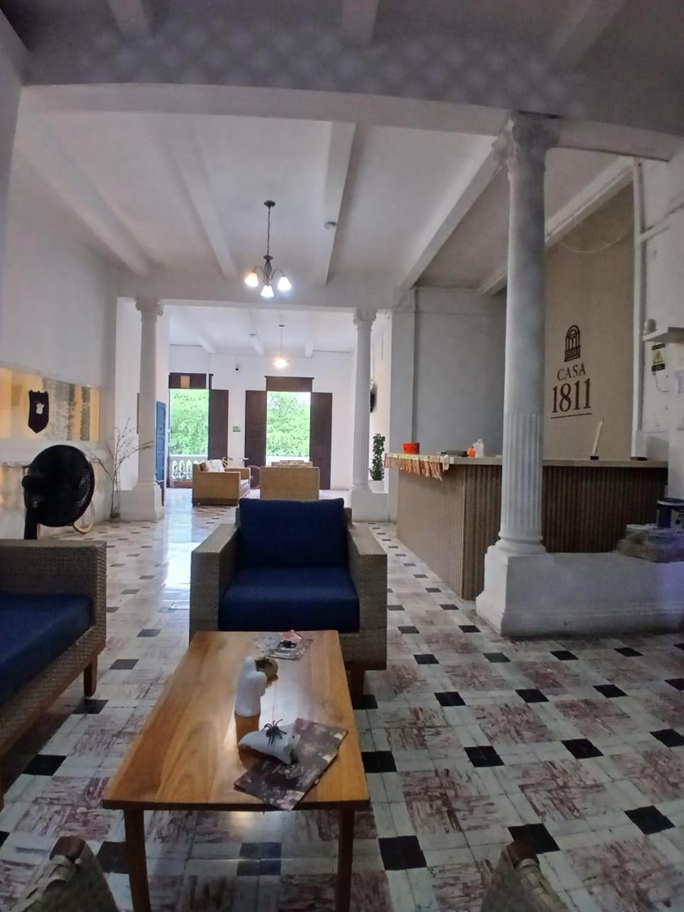 Hostal Casa 1811 *