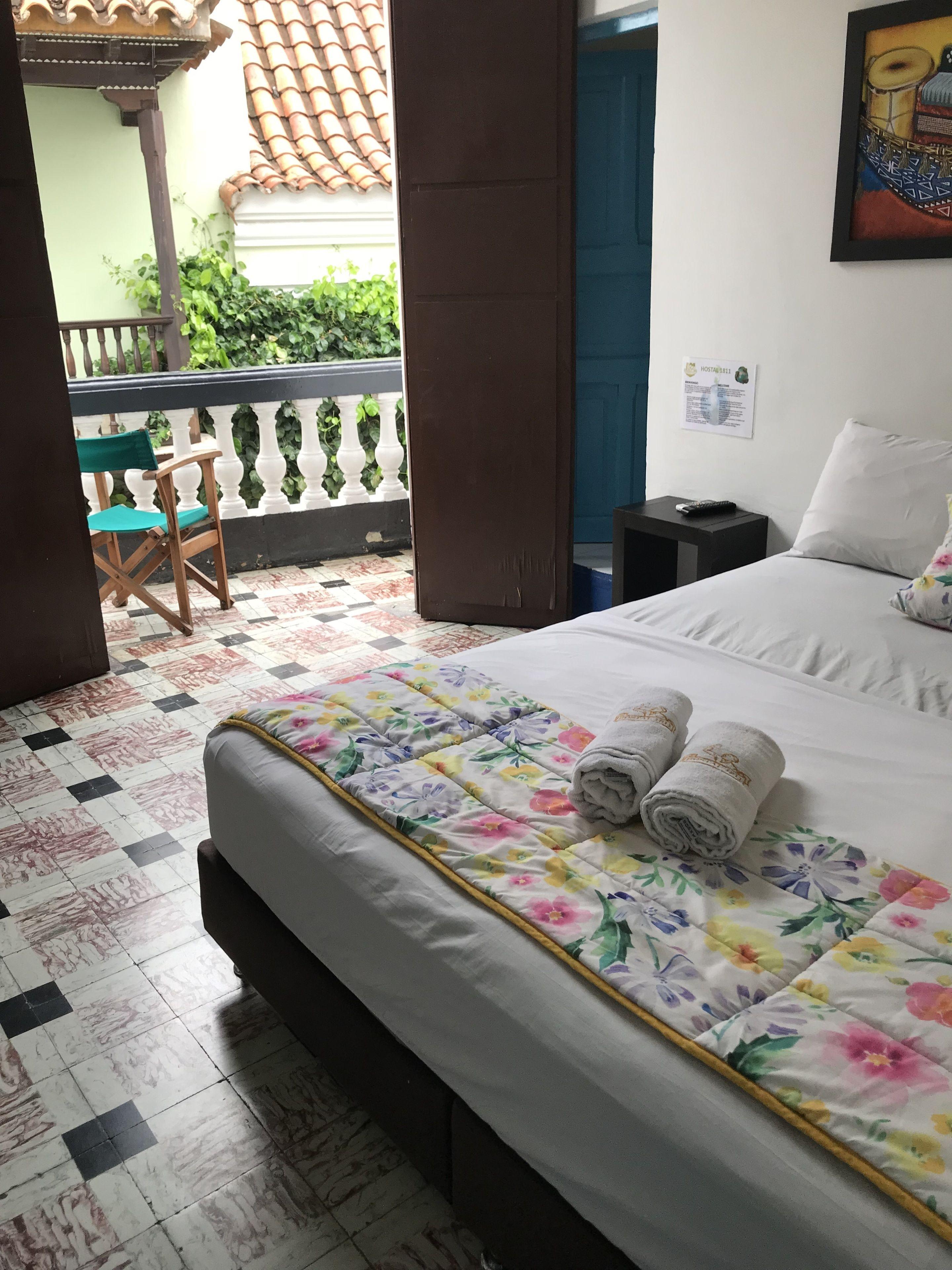 Hostal Casa 1811 *