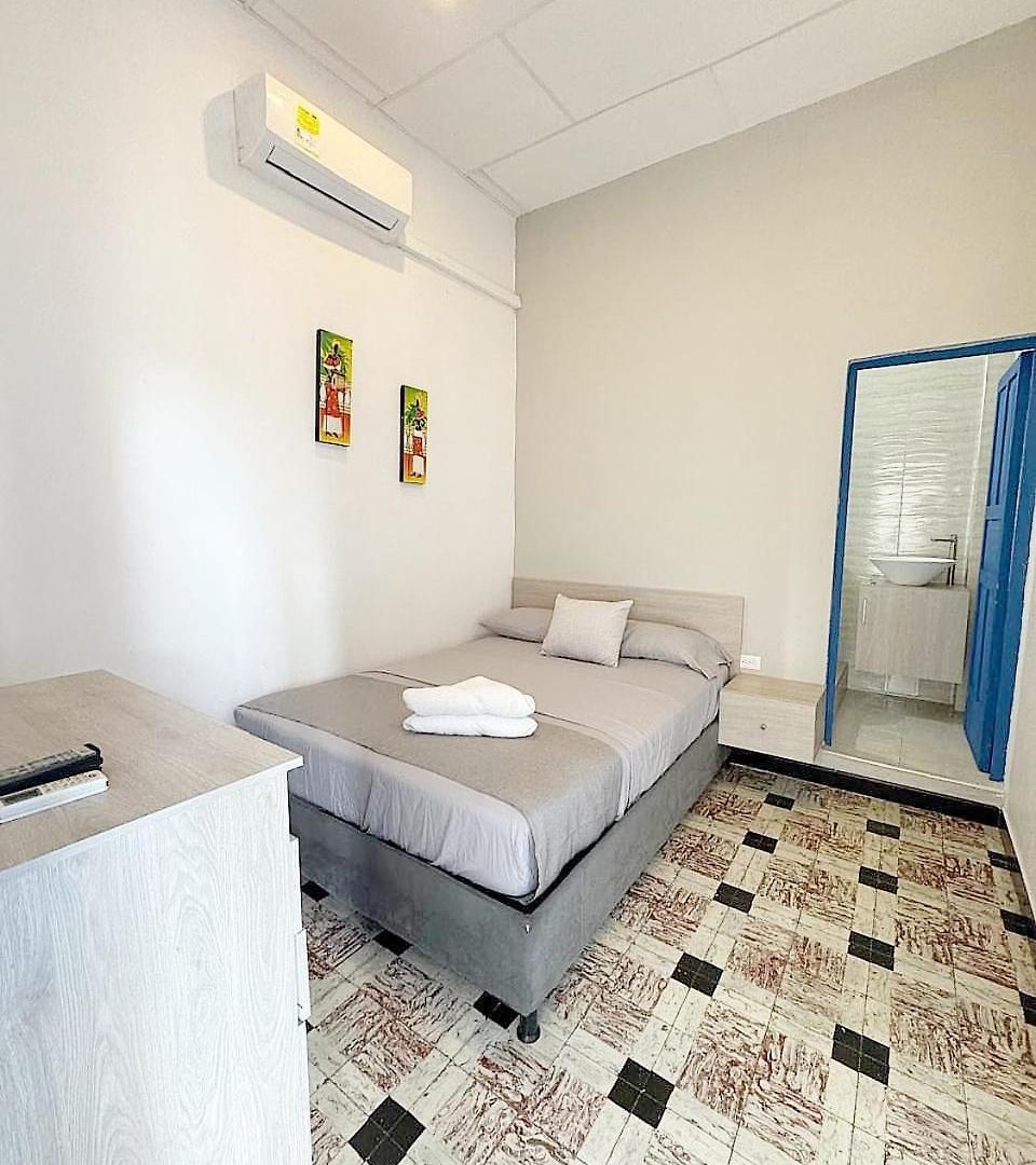 Casa 1811 Hostal *