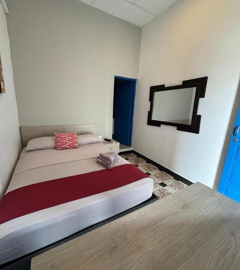 Hostal Casa 1811