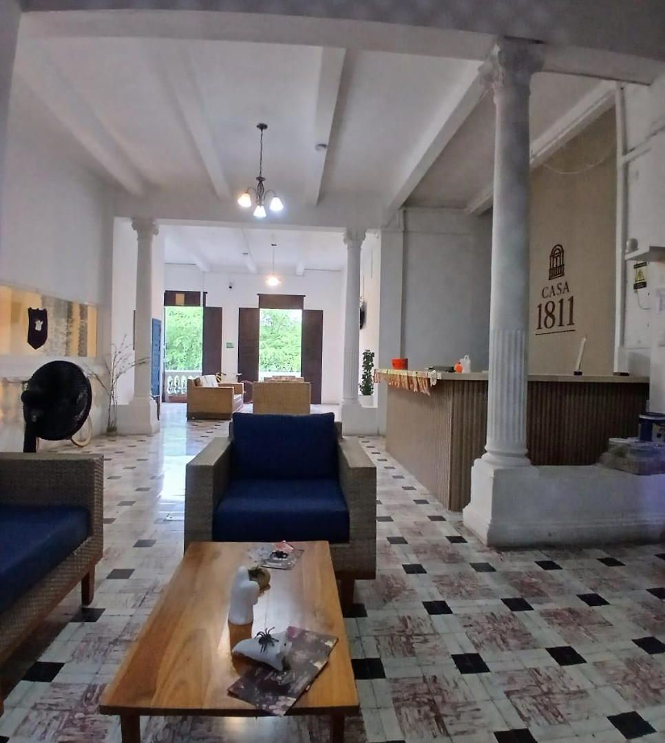 Hostal Casa 1811 *