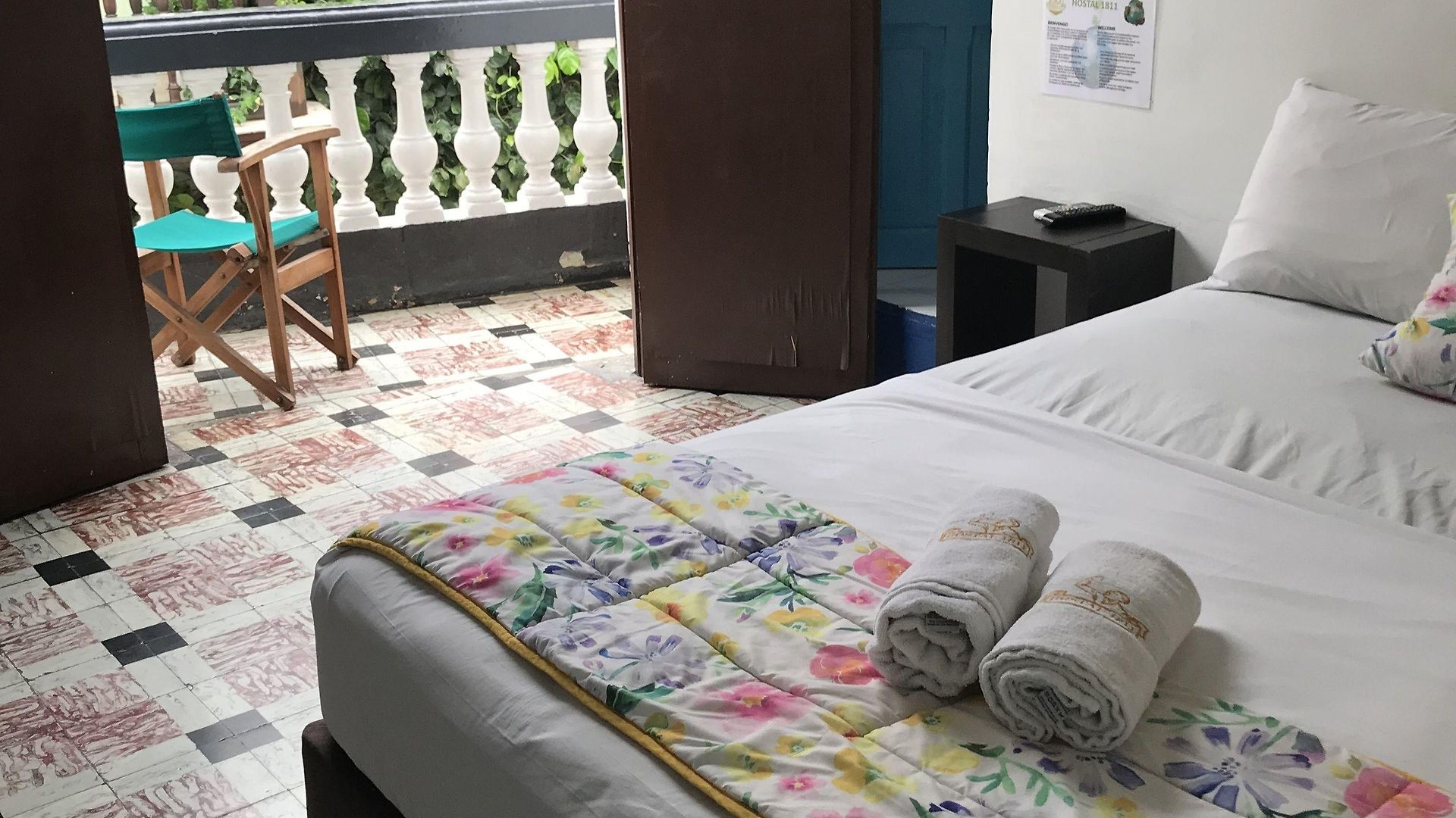 Hostal Casa 1811 *