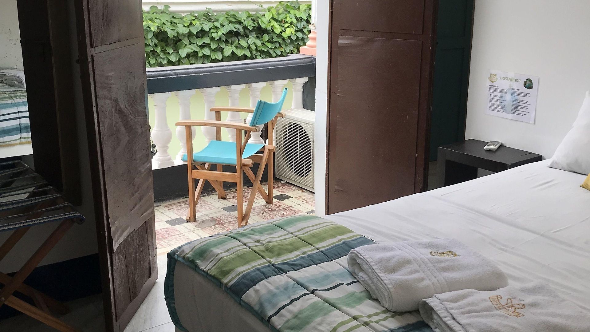 Casa 1811 Hostal *