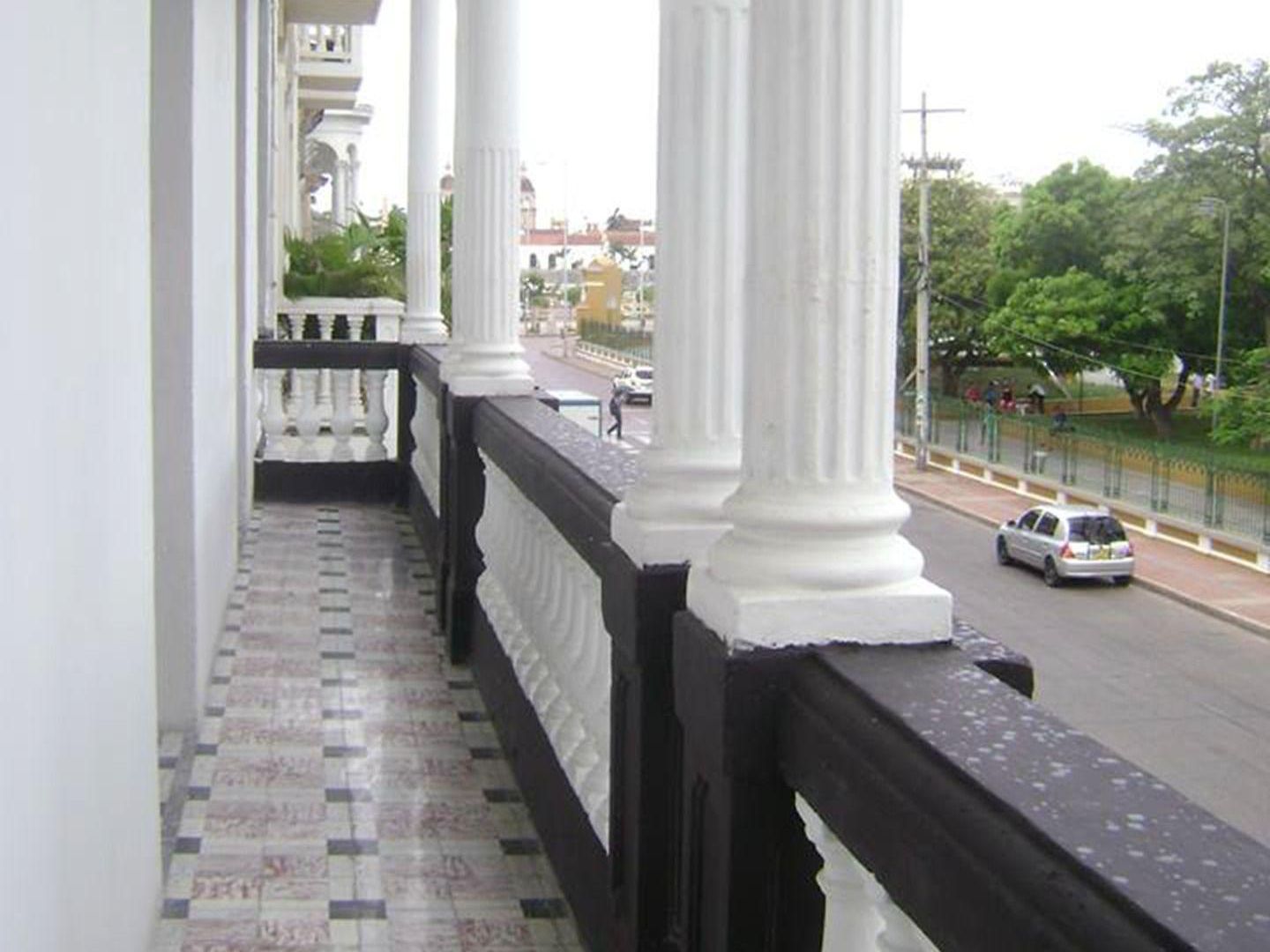 Casa 1811 Hostal *