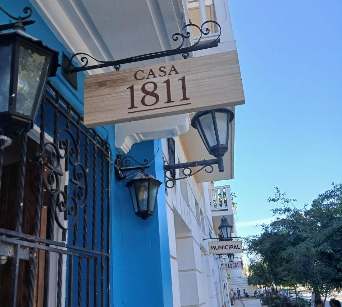 Casa 1811 *