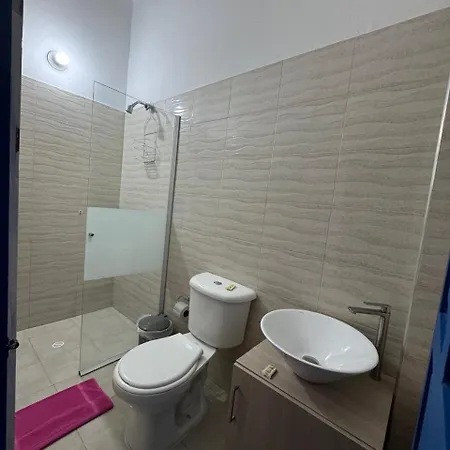 Casa 1811 Hostal *