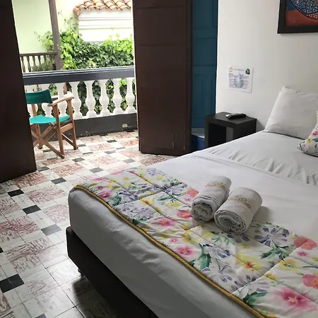Hostal Casa 1811 *