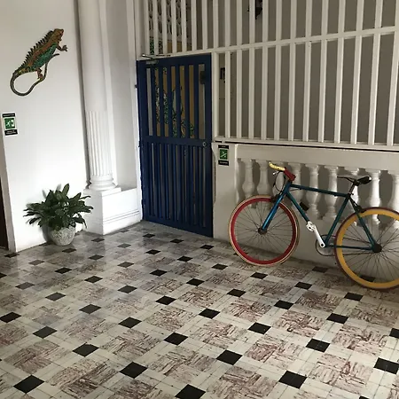 Casa 1811 *