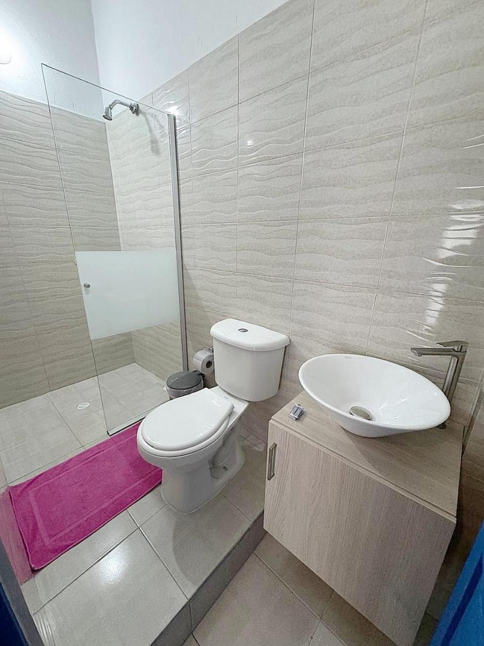 1811 Hostal *